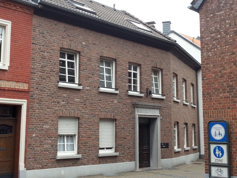 Datei:Neustraße 18 2016.jpg