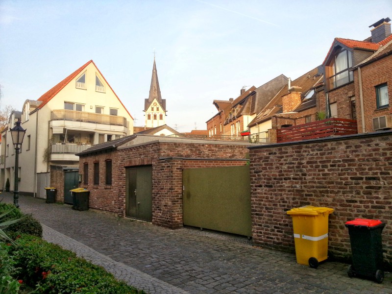 Datei:Moosgasse Suedseite 2014.jpg