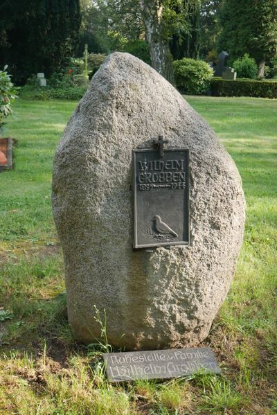 Datei:Grobben Grabstein.jpg