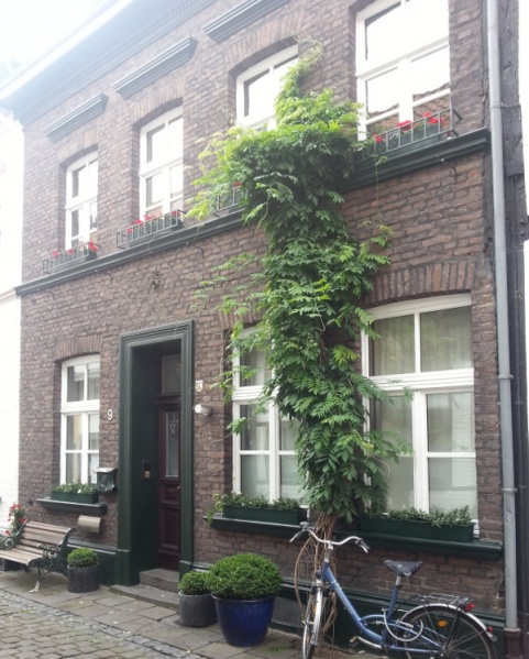 Datei:Schulstraße 09 2015.jpg