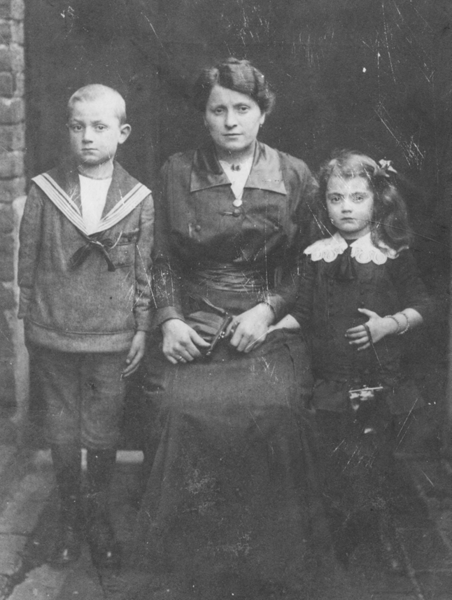 Datei:Katharina Kops.png