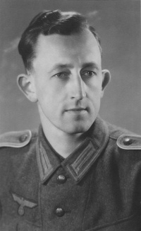 Karl Hamm als Soldat.jpg