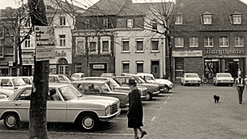 Datei:Burgtheater Ende 1970er.jpg
