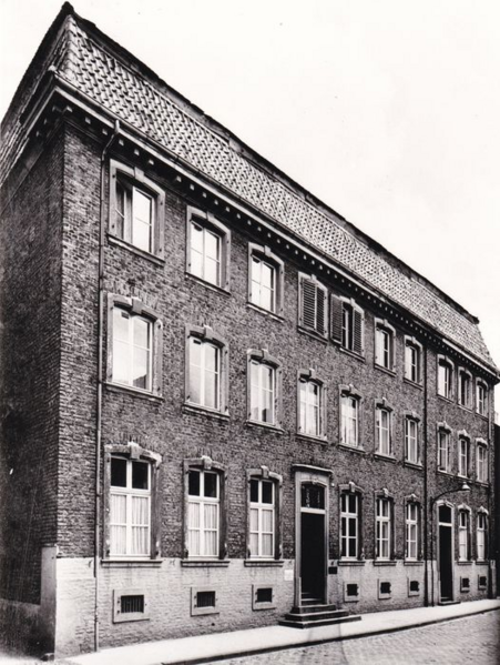 Datei:Kuhstraße 31-32 vor Umbau.png