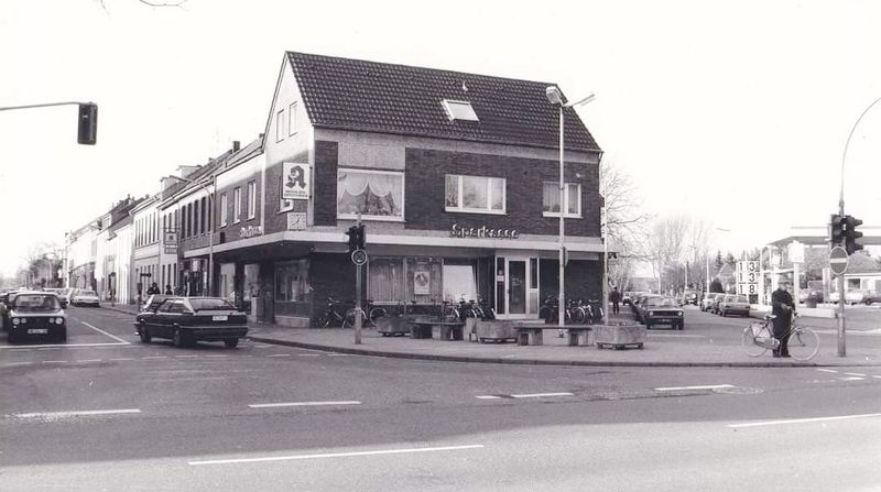 Datei:Sparkasse Mülhauser Straße.jpg