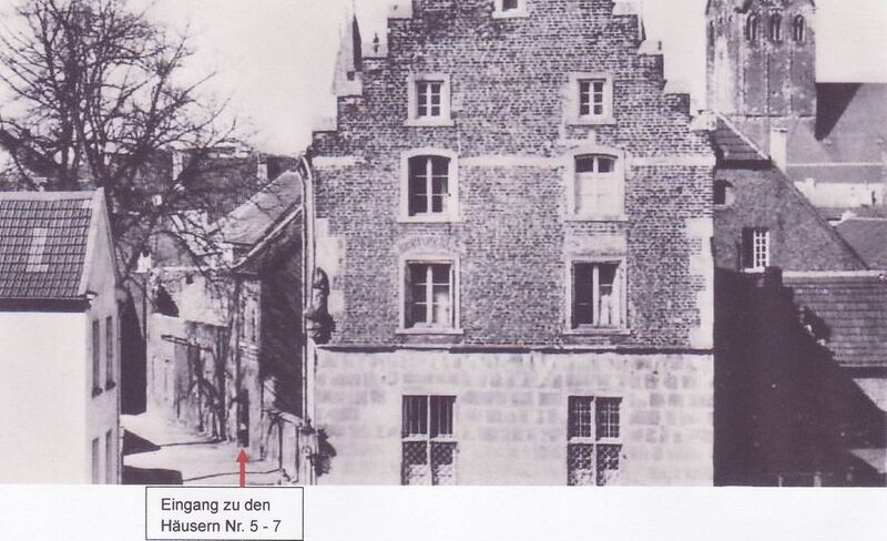 Datei:Eingang Nr. 5 - 7.JPG