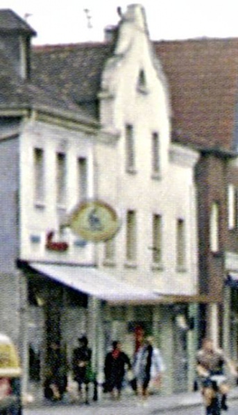 Datei:Fotoausschnitt Engerstraße 16 1960er Jahre.jpg