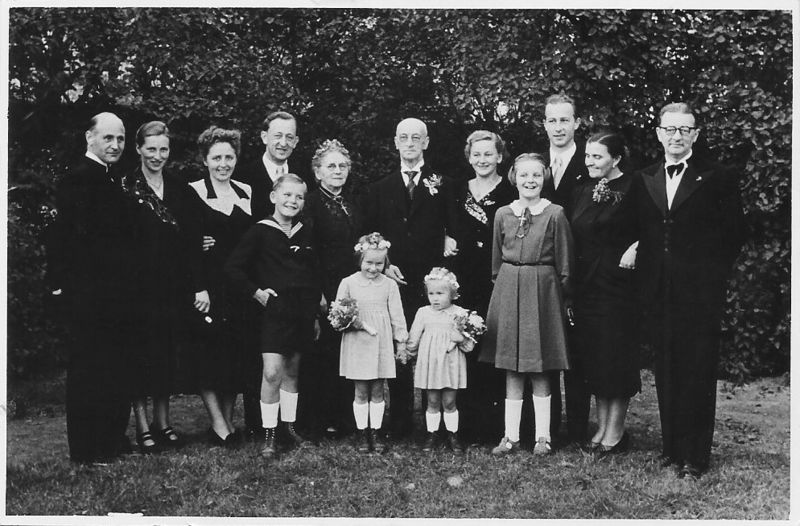 Datei:Familie Hamm um 1950.jpg